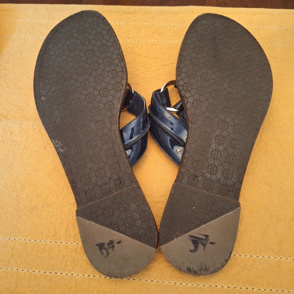 Lilly Pulitzer Leather Navy Made In Brazil Flip Flop Flat Sandals Sz 7 - Picture 8 of 14
